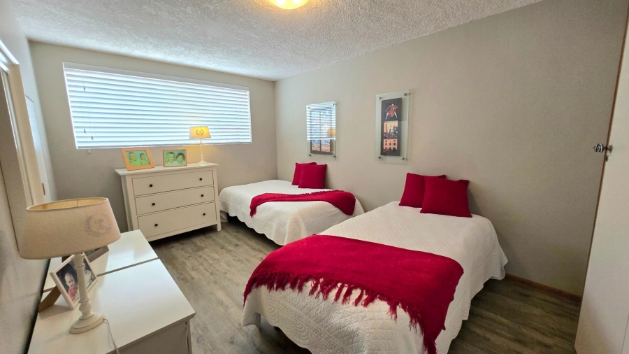 4 Bedroom Property for Sale in Kleinbaai Western Cape